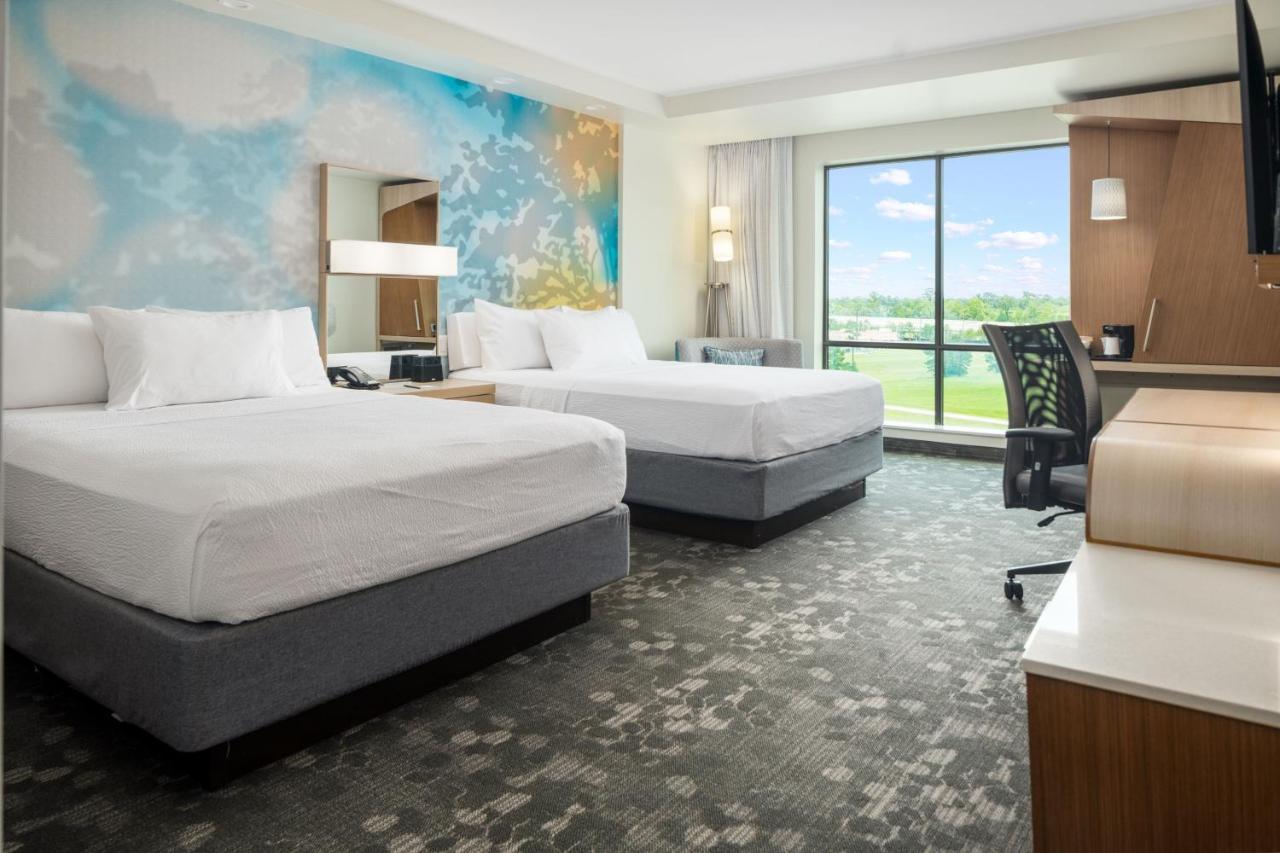 Отель Courtyard By Marriott Houston Northeast Экстерьер фото
