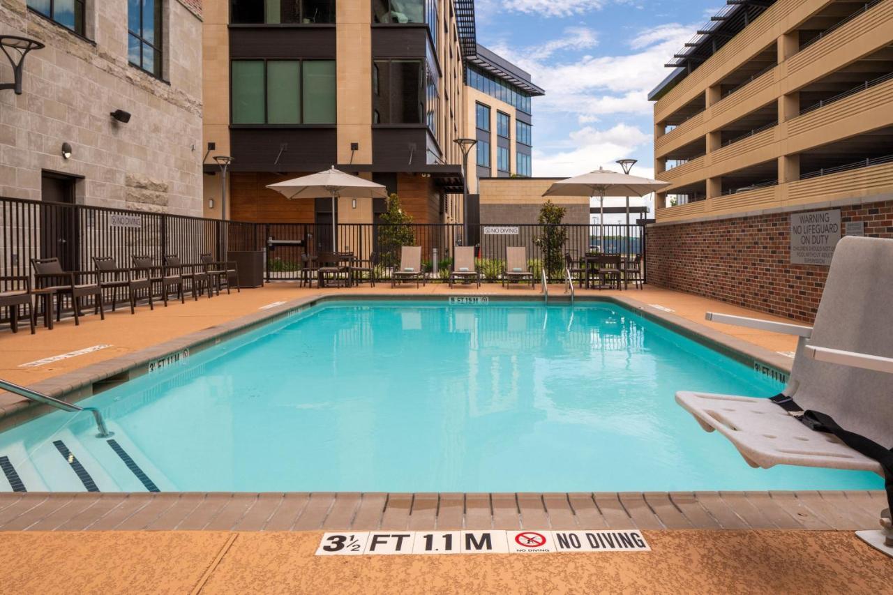 Отель Courtyard By Marriott Houston Northeast Экстерьер фото