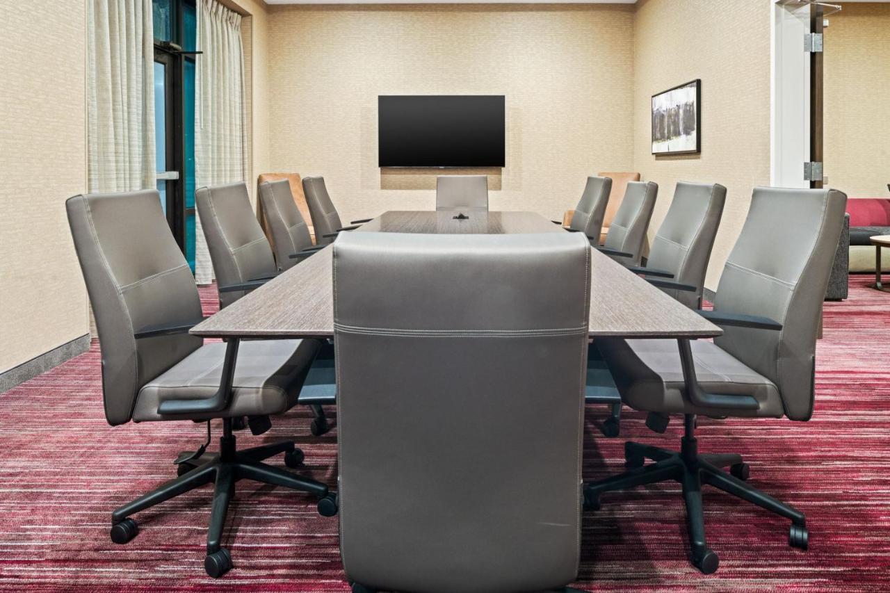 Отель Courtyard By Marriott Houston Northeast Экстерьер фото